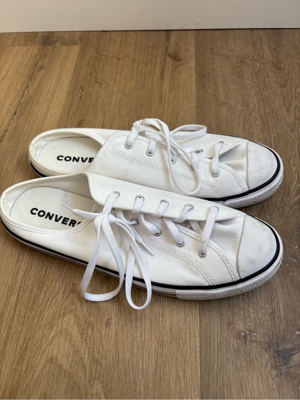 Converse White Slip On Dainty Canvas Mule Sneakers White Size 9